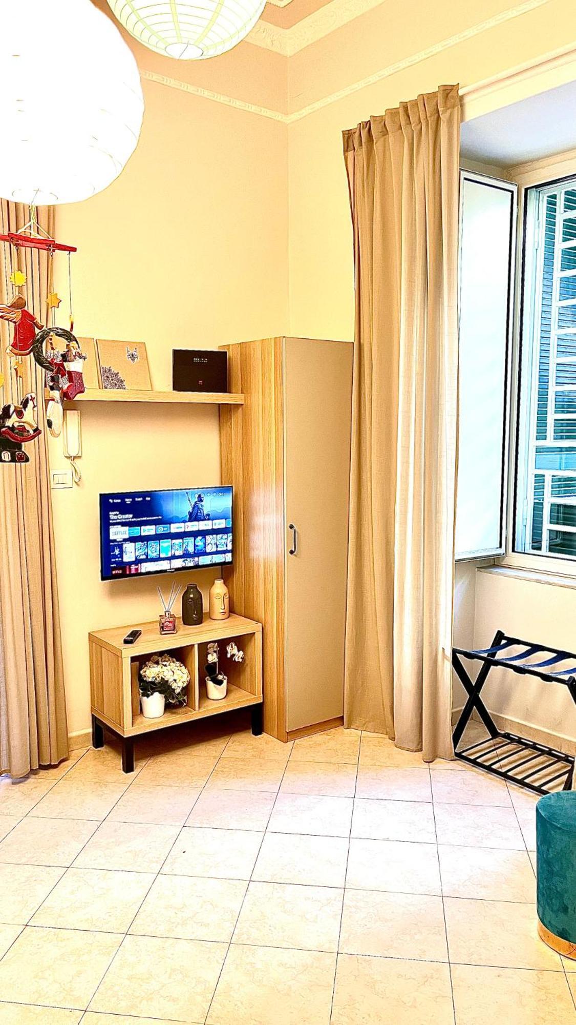 Charming Vomero Apartment Naples